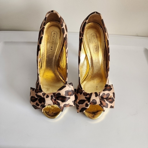 Coach Leopard Print Satin Peep Toe Gold Heels        Size 6.5B - Picture 1 of 7
